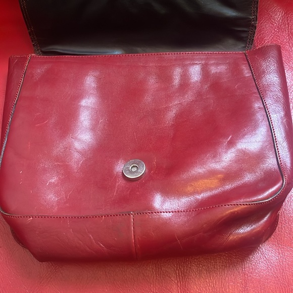 Stone Ridge Leather bag. - Picture 2 of 10